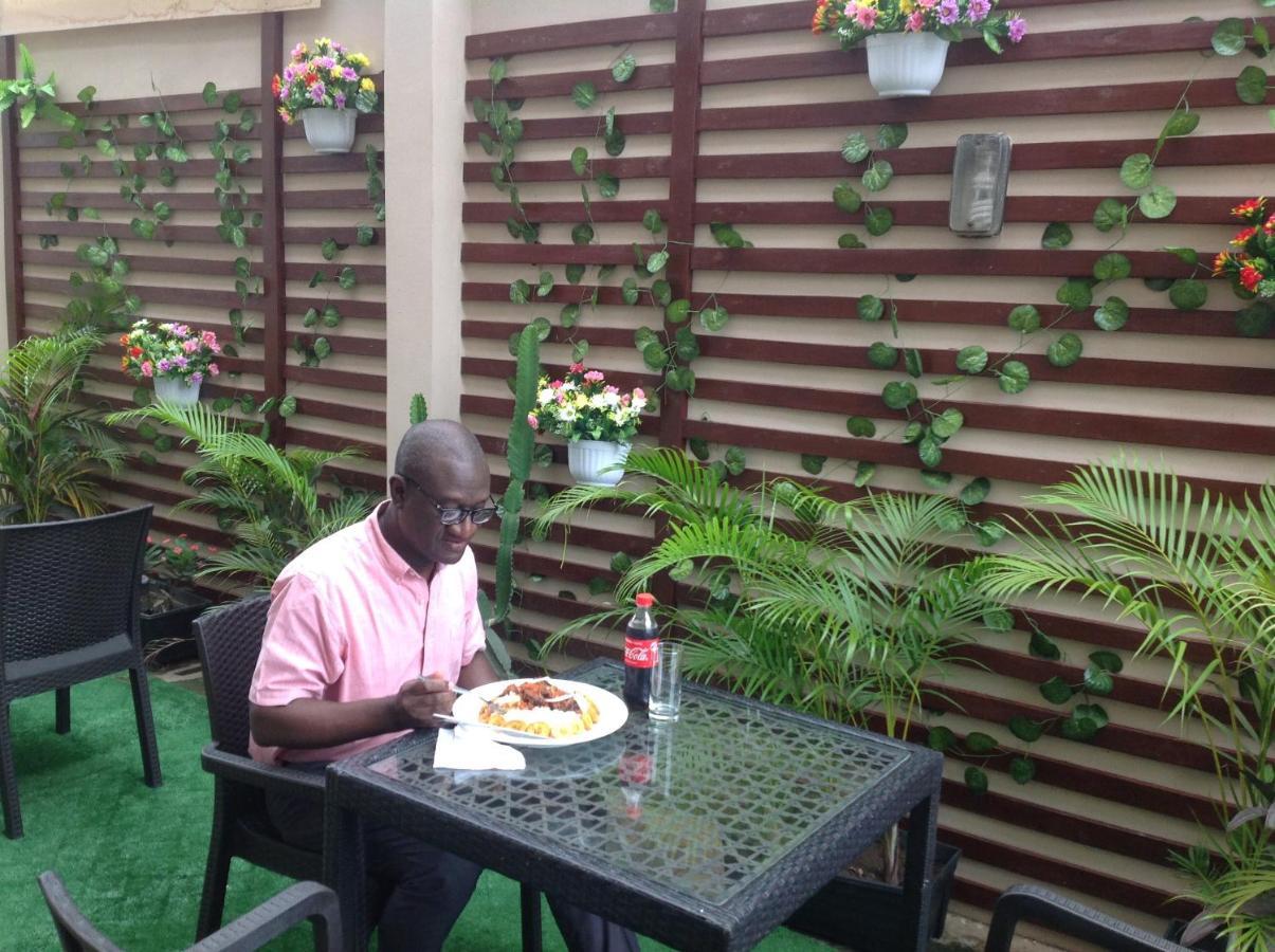 Adis Hotels Ibadan Zewnętrze zdjęcie