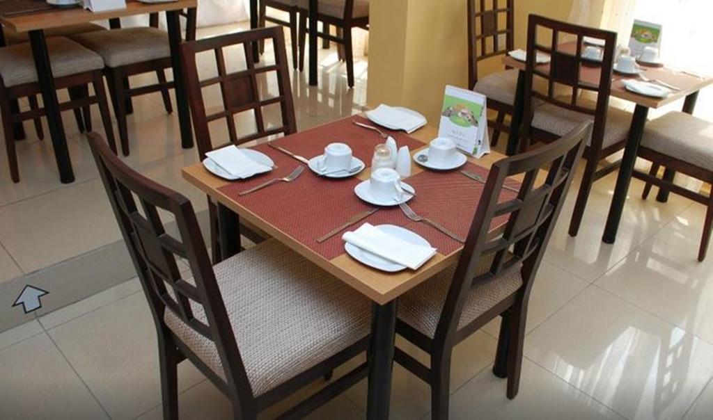 Adis Hotels Ibadan Zewnętrze zdjęcie