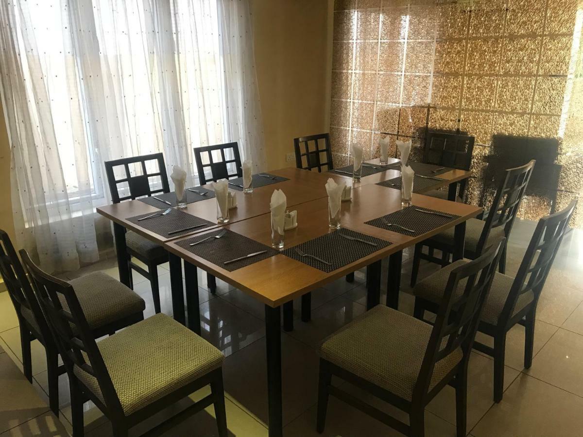 Adis Hotels Ibadan Zewnętrze zdjęcie